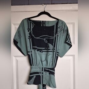 Ann Taylor Green Tassel Chain equestrian Buckle Print Tunic Blouse Sz S Nwt
